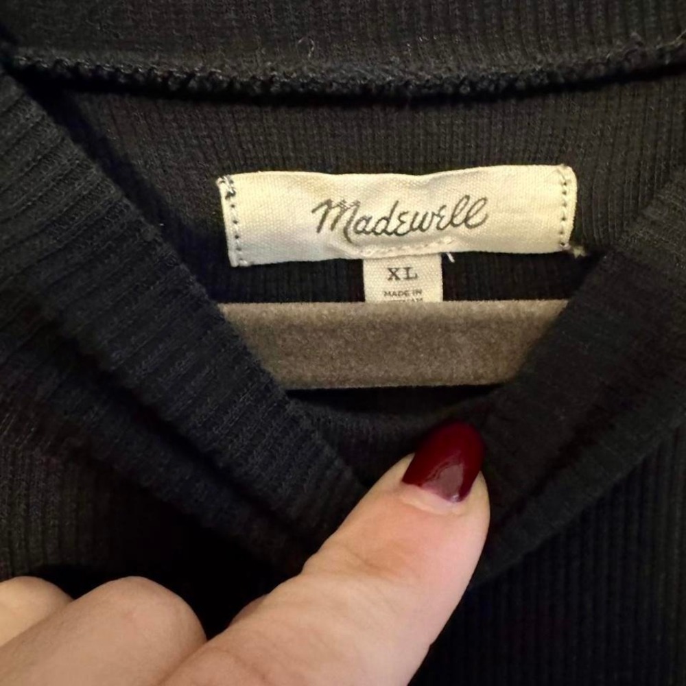 Black mock neck - Picture 8 of 8